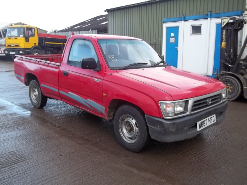 Toyota Hilux 2.4