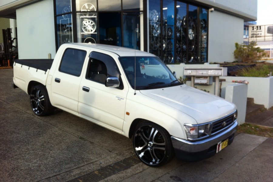 Toyota Hilux 2wd