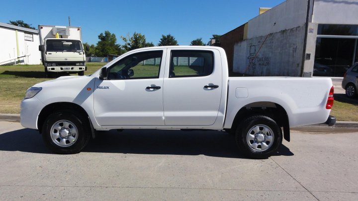 Toyota Hilux 4x2 2014 Toyota Hilux 4x2 2014