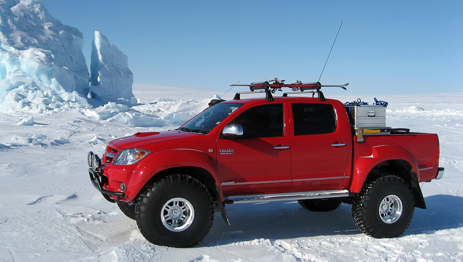 Toyota Hilux Arctic