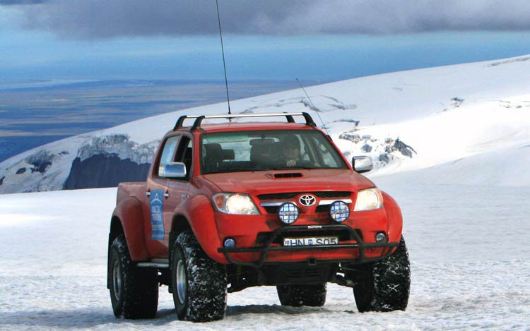 Toyota Hilux Arctic