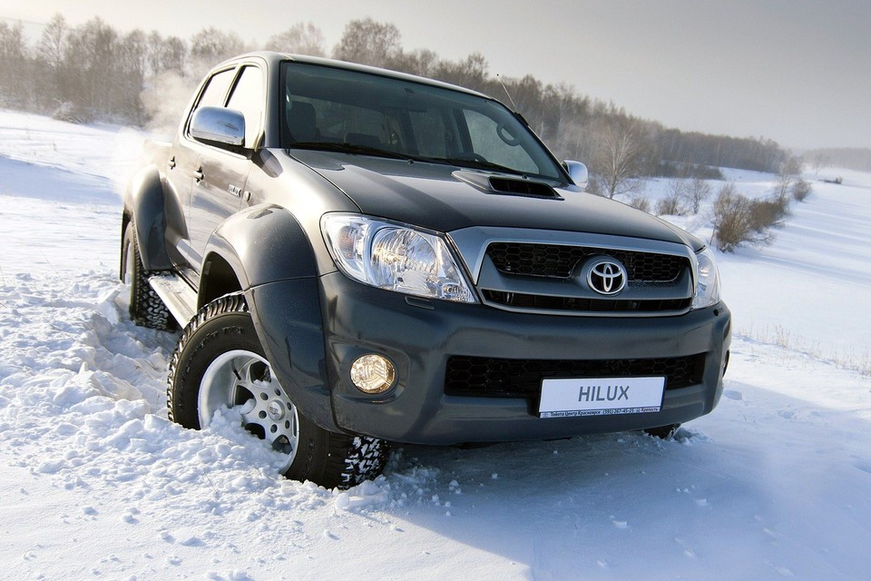 Toyota Hilux At