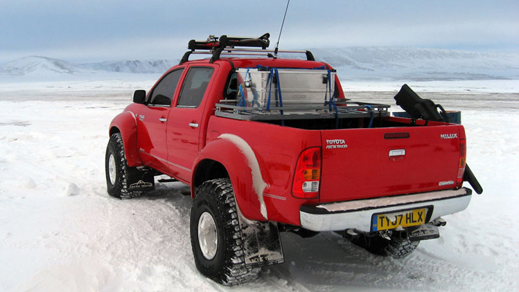 Toyota Hilux At38