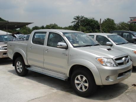Toyota Hilux Crew Cab
