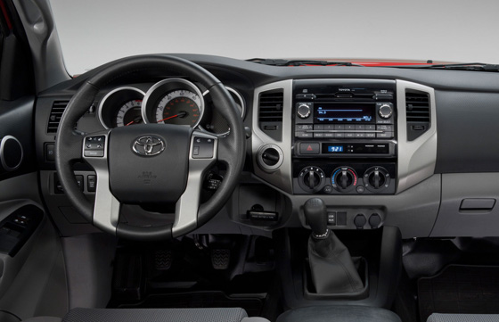 Toyota Hilux E 2014