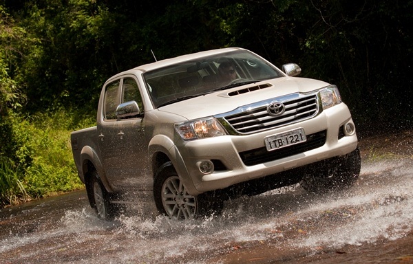 Toyota Hilux E