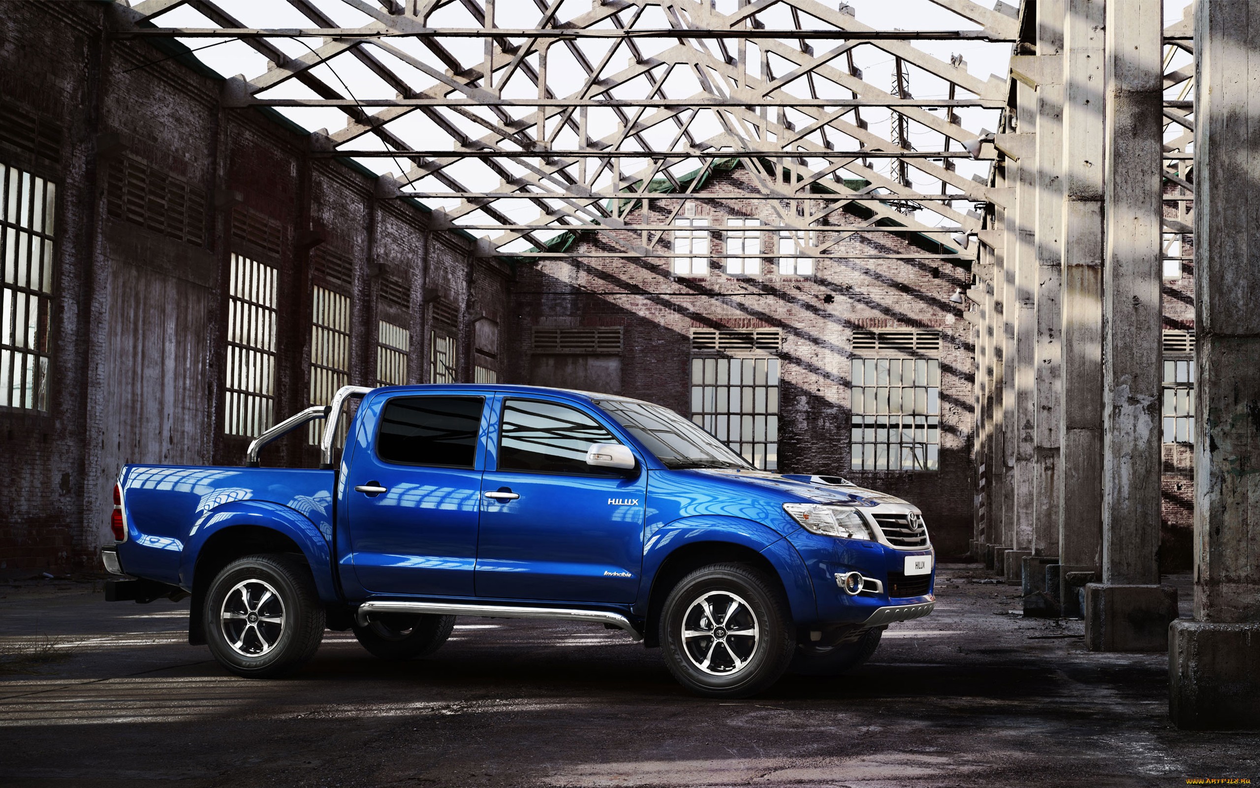 Toyota Hilux Invincible
