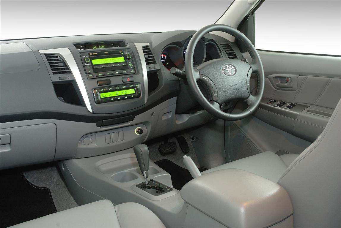 Toyota Hilux Legend 45