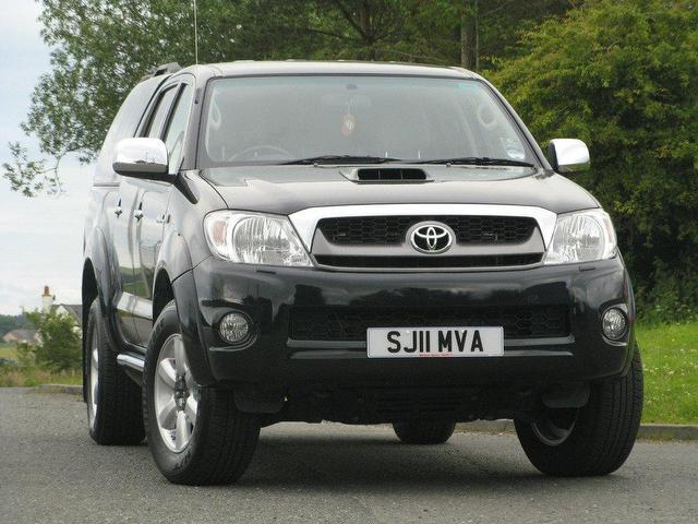 Toyota Hilux Manual