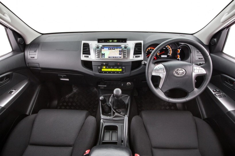 Toyota Hilux Manual