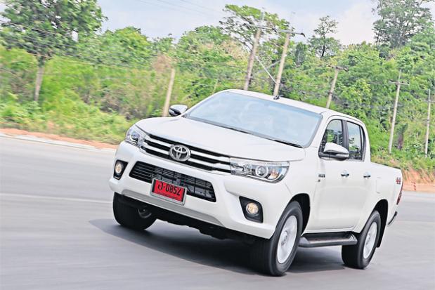 Toyota Hilux Revo 2015