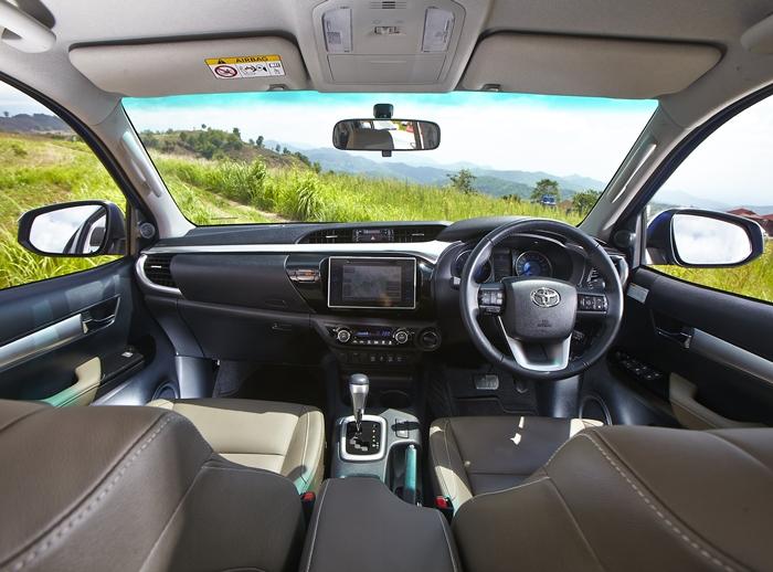 Toyota Hilux Revo 2016