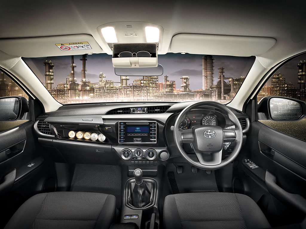 Toyota Hilux Revo 2016