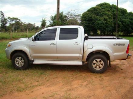 Toyota Hilux Srv