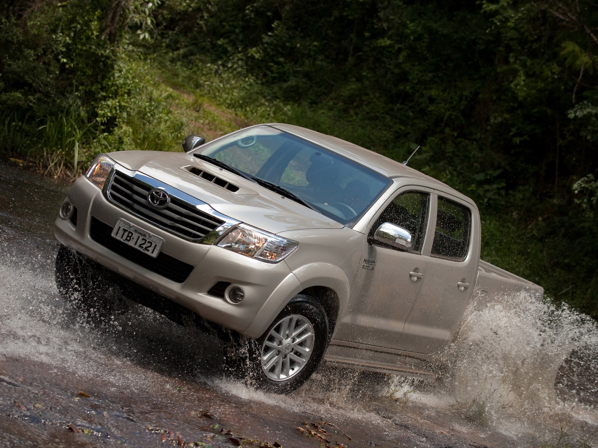 Toyota Hilux Srv