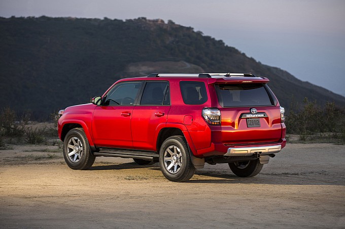 Toyota Hilux Surf 2015