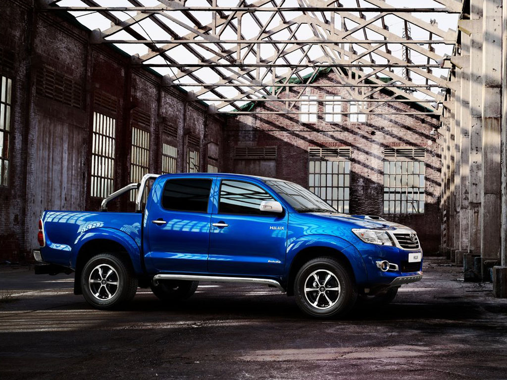 Toyota Hilux V6