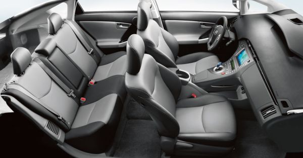 Toyota Hybrid 7 Seater