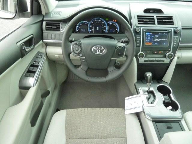 Toyota Hybrid Xle