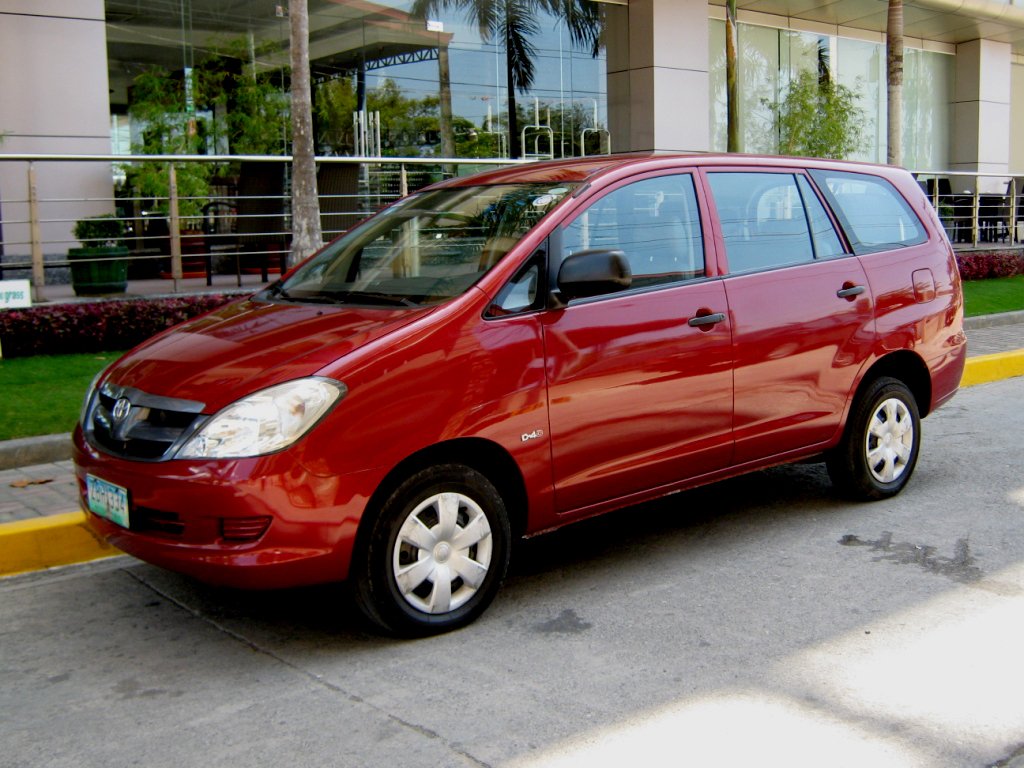 Toyota Innova 2.5 J