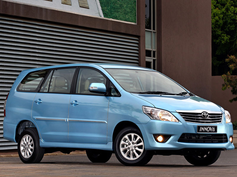 Toyota Innova 2011
