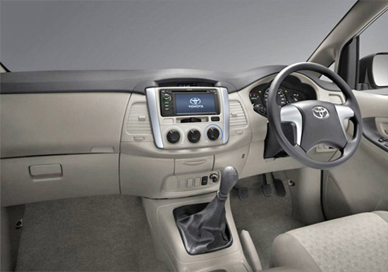 Toyota Innova 2013