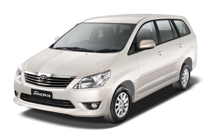 Toyota Innova 8 Seater