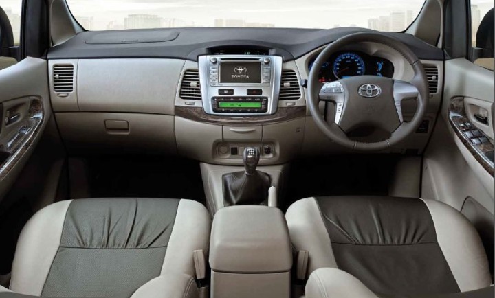 Toyota Innova G4