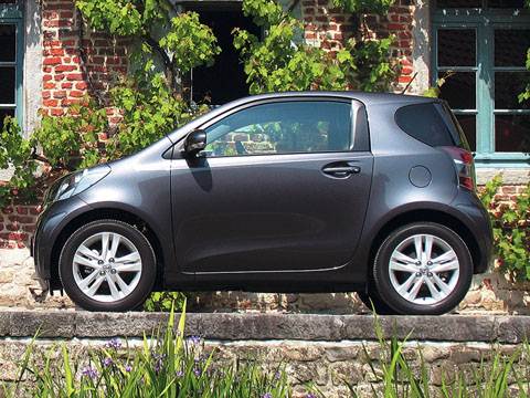 Toyota Iq 1.3