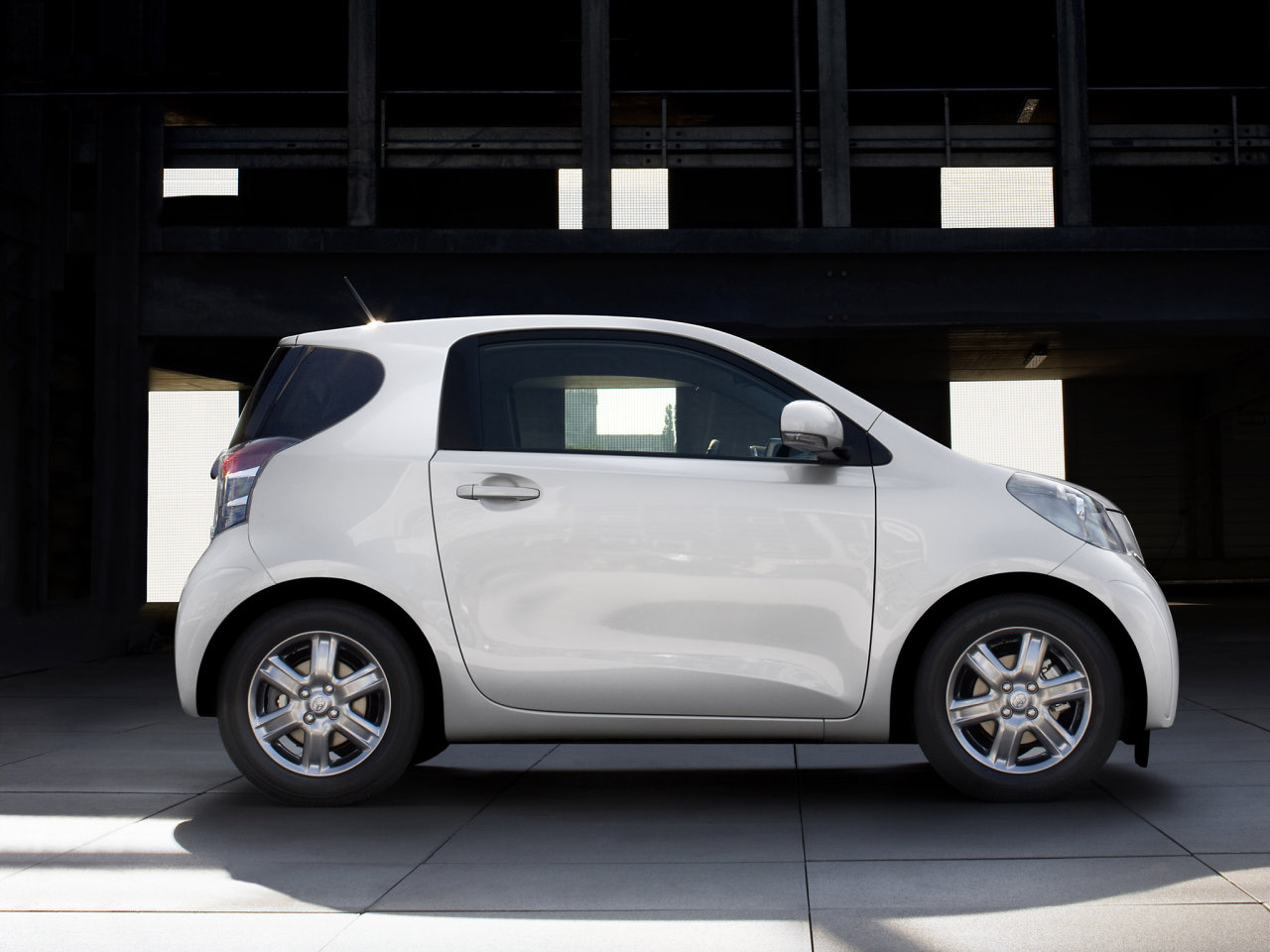 Toyota Iq 2009