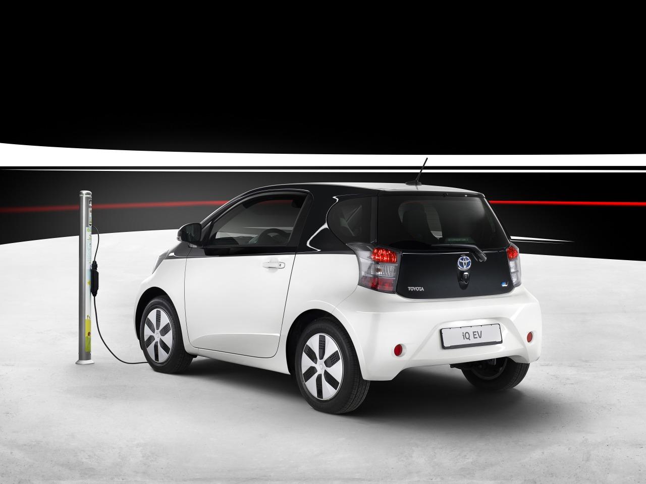 Toyota Iq 2013