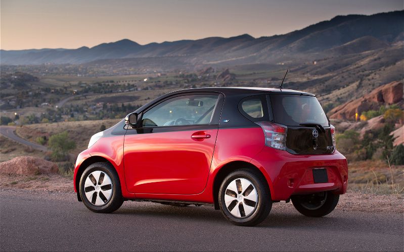 Toyota Iq 2013