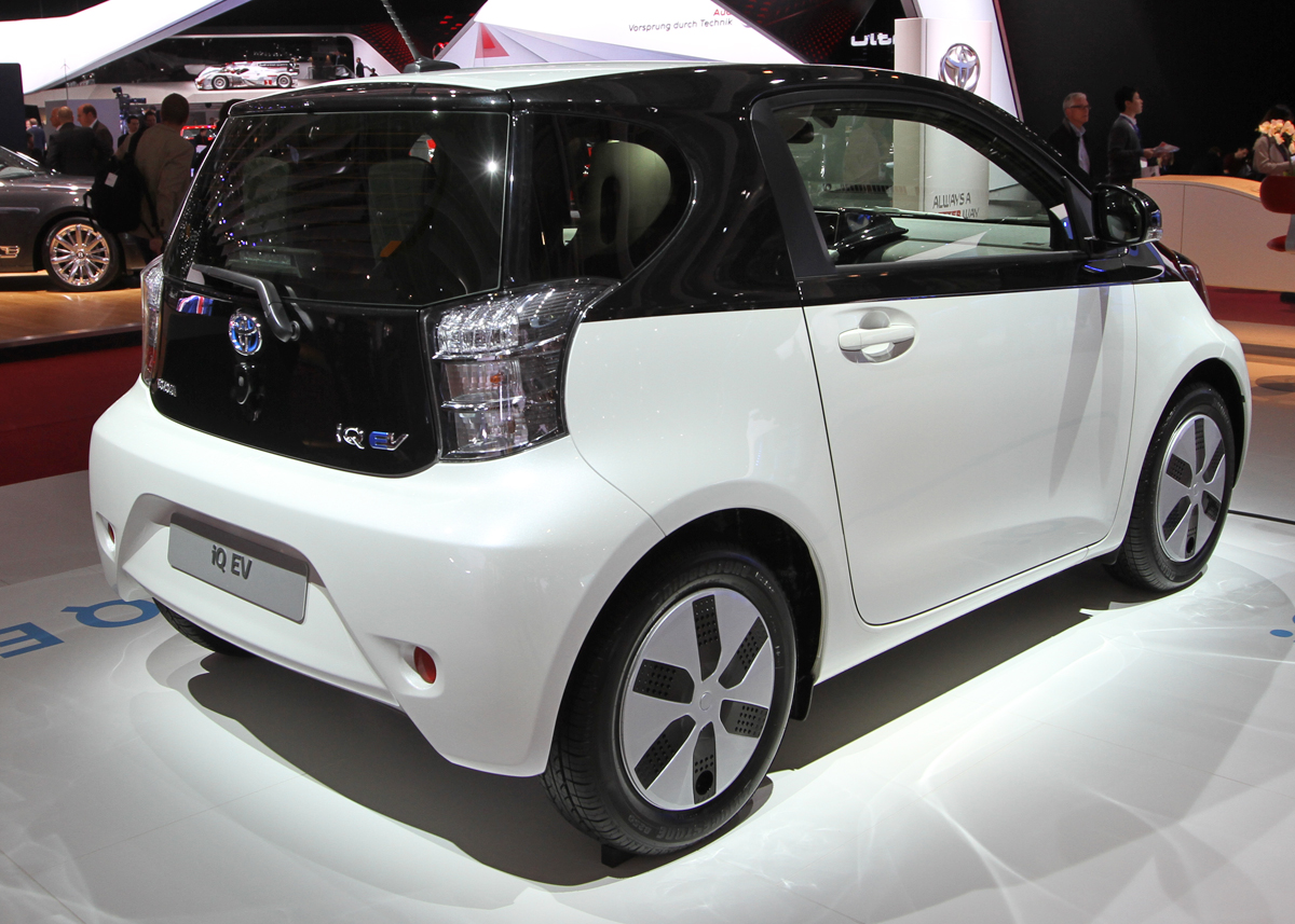 Toyota Iq Electric