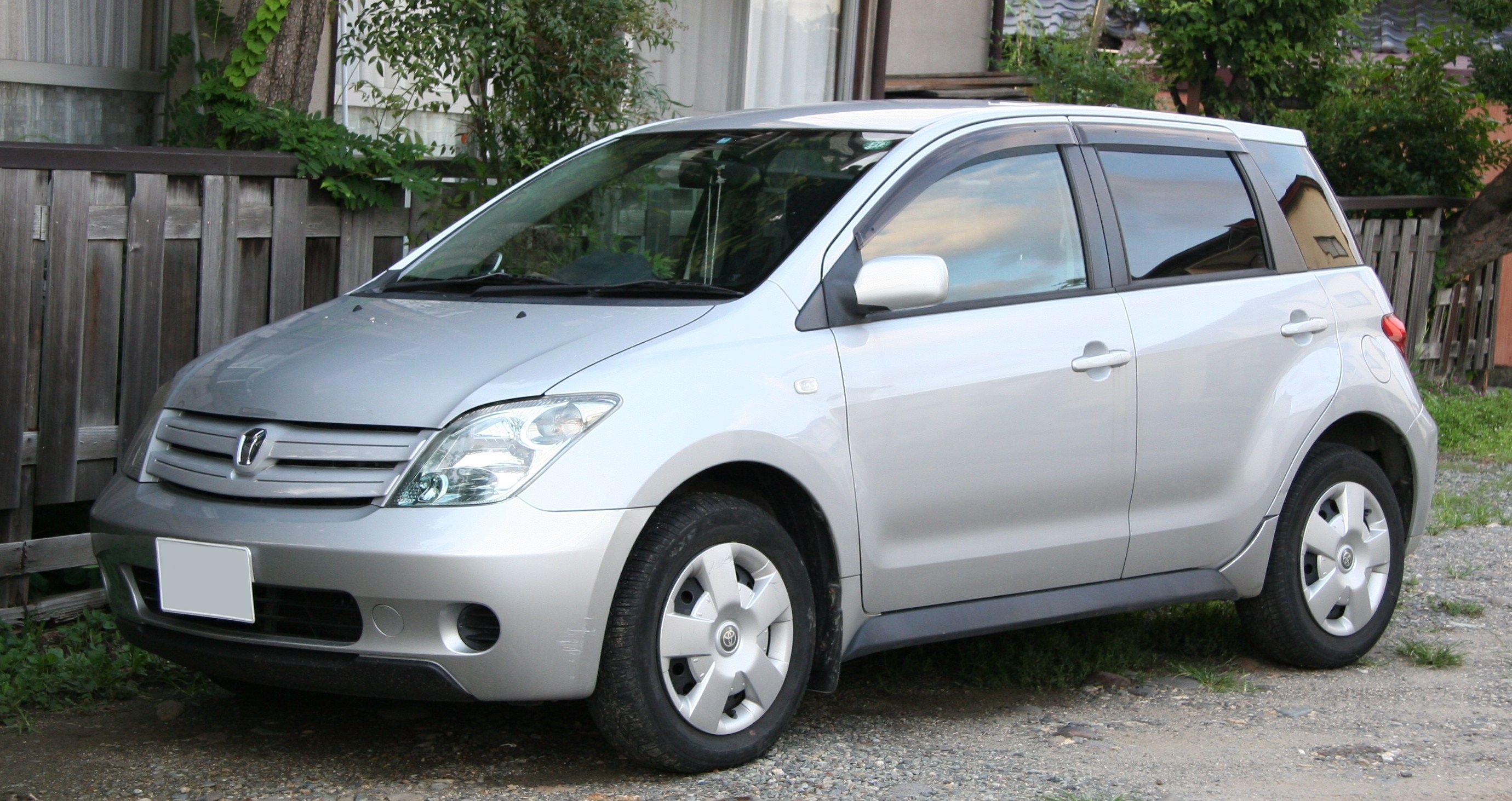 Toyota Ist