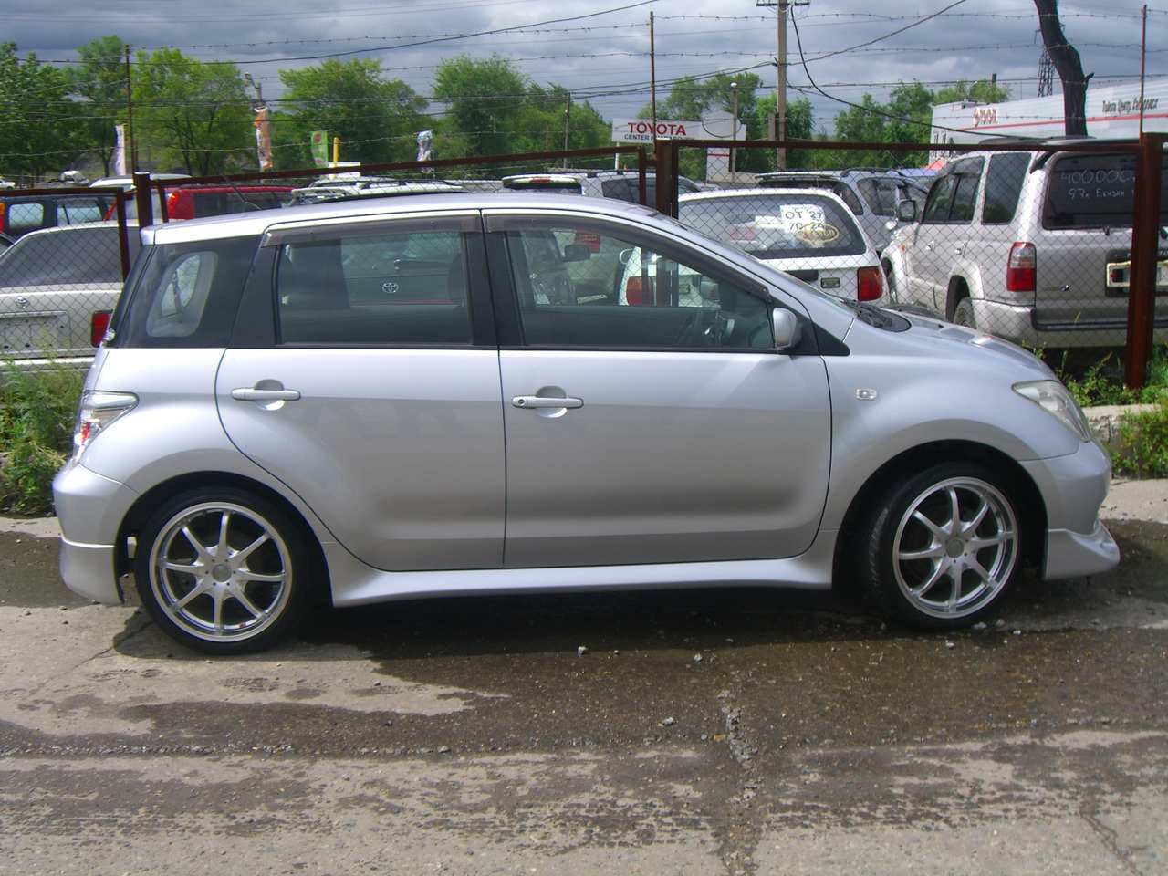 Toyota Ist 2002