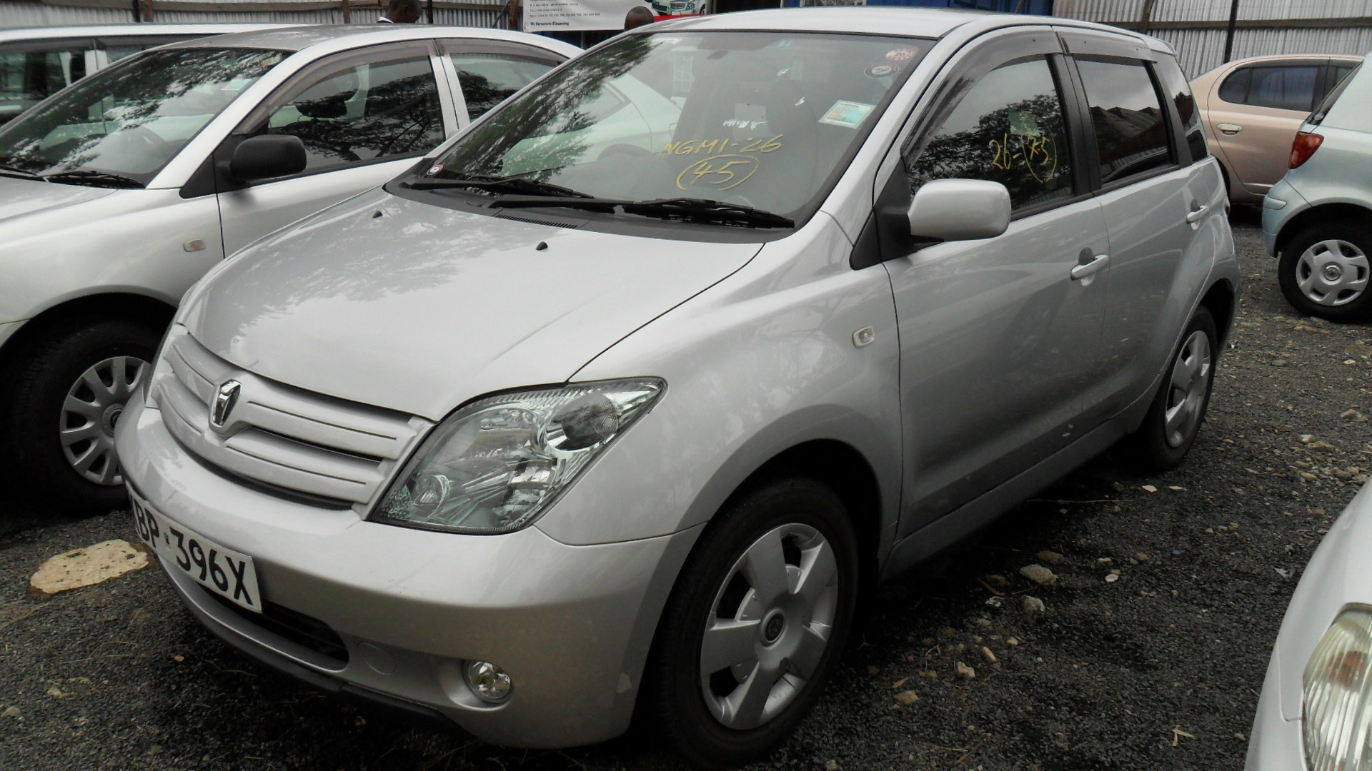 Toyota Ist 2004