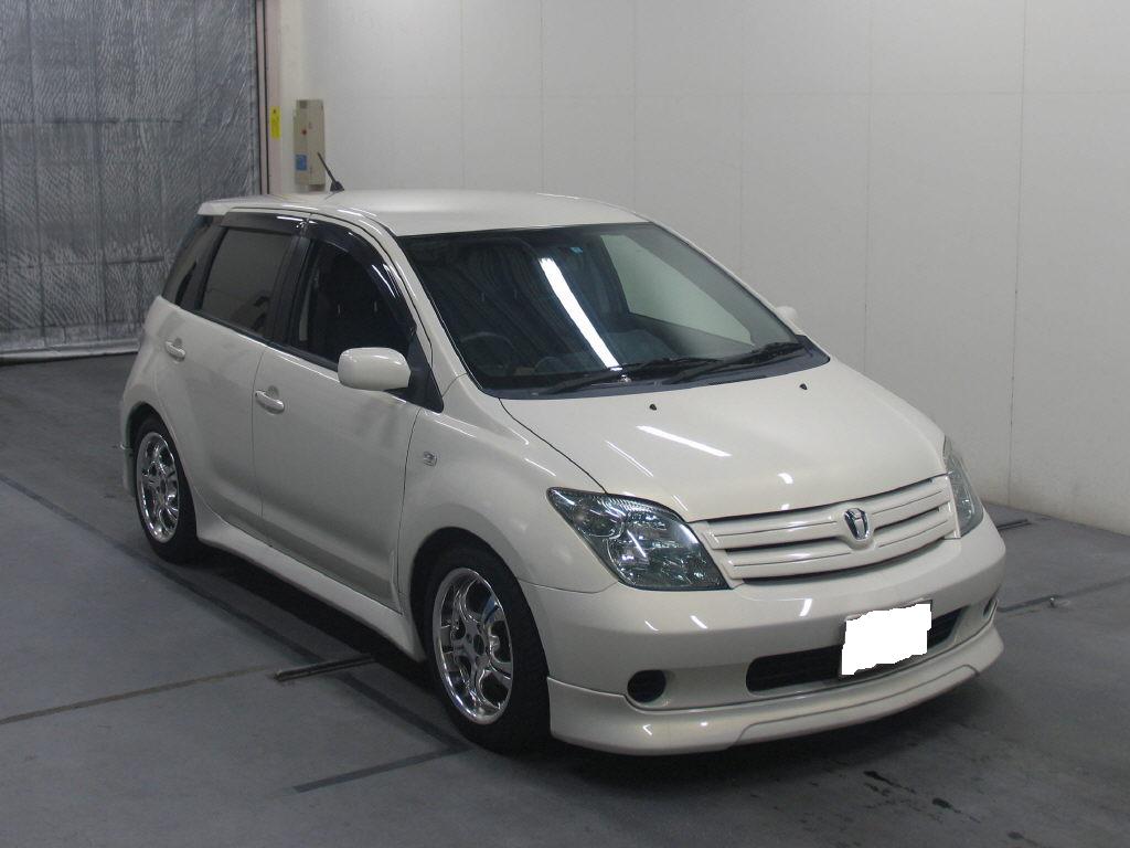 Toyota Ist 2004