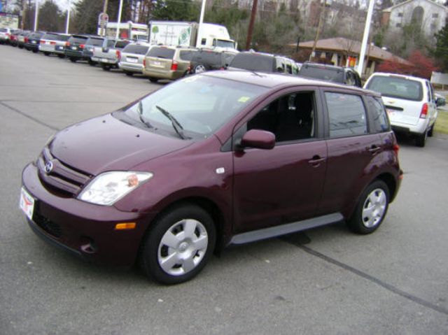 Toyota Ist 2006