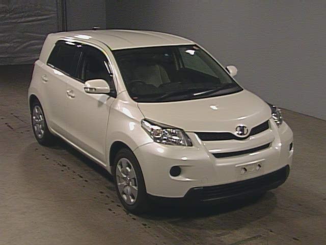 Toyota Ist 2009