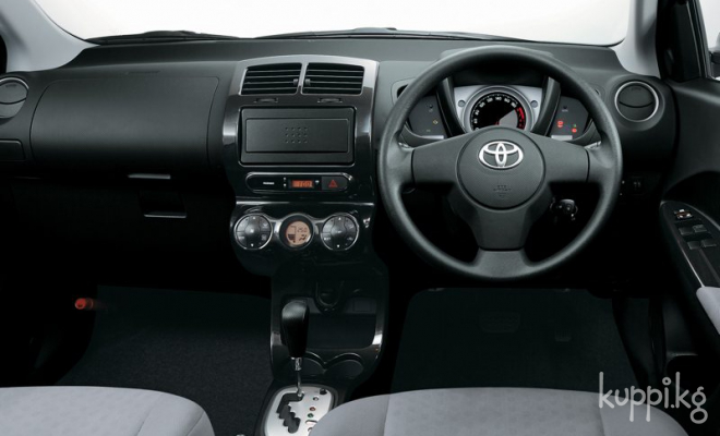 Toyota Ist 2015