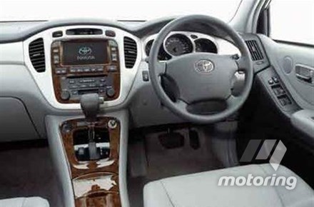 Toyota Kluger 2003
