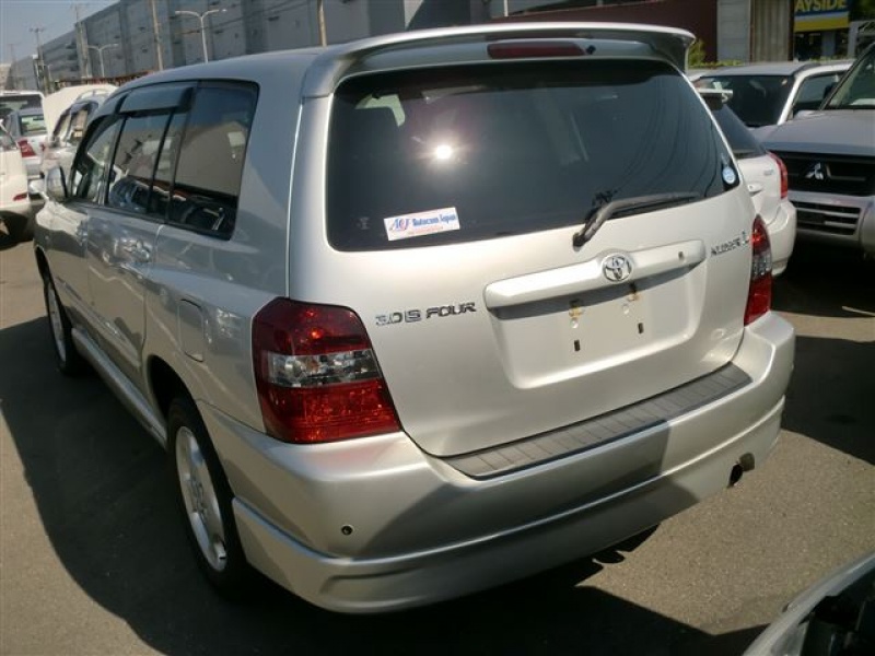 Toyota Kluger 2005