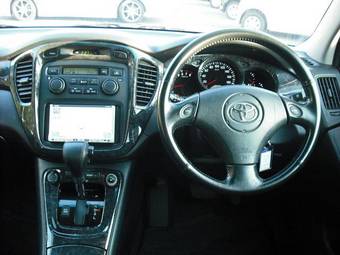 Toyota Kluger 2006