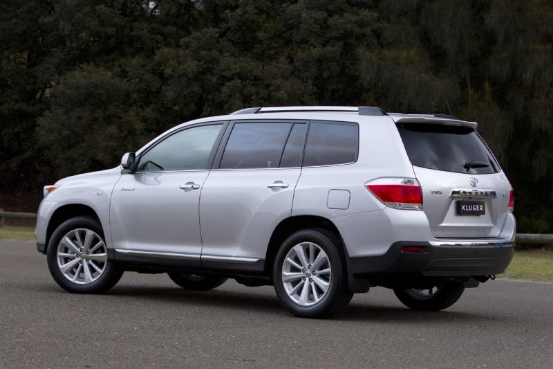 Toyota Kluger 2013