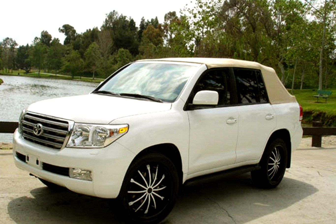 Toyota Land Cruiser Convertible