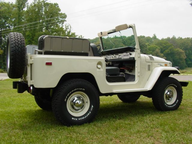 Toyota Land Cruiser Convertible