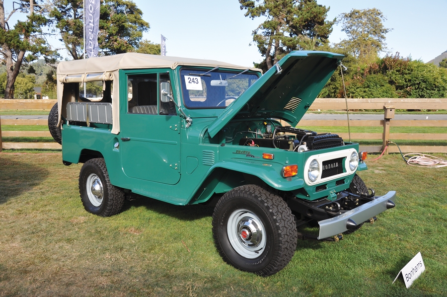 Toyota Land Cruiser Fj43