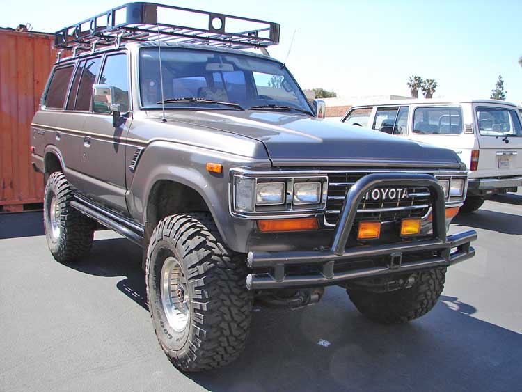 Toyota Land Cruiser Fj62