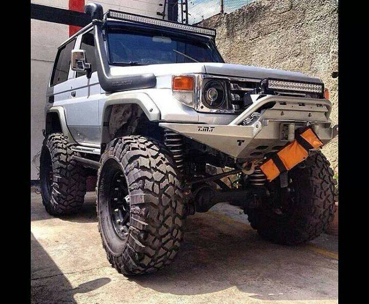 Toyota Land Cruiser Mark 2