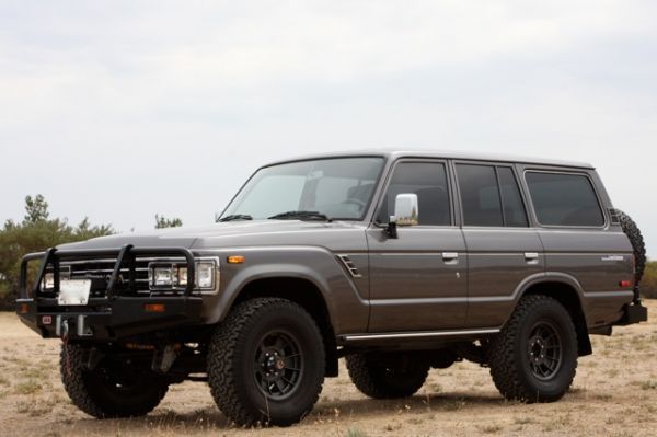 Toyota Land Cruiser Mark 2